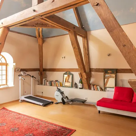 בית נופש Chateau Du Perray *